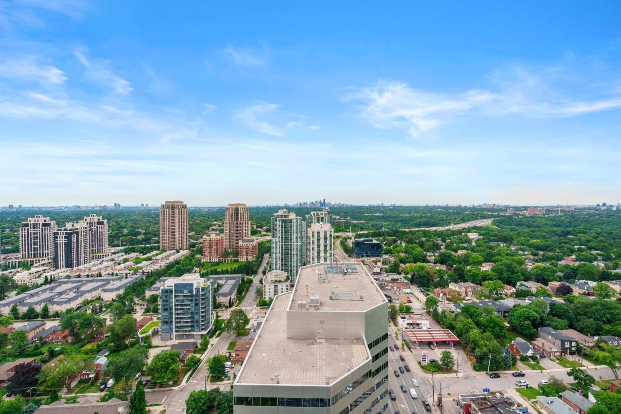 Globalstay Modern Apartments In North York Skyscraper Торонто Екстериор снимка