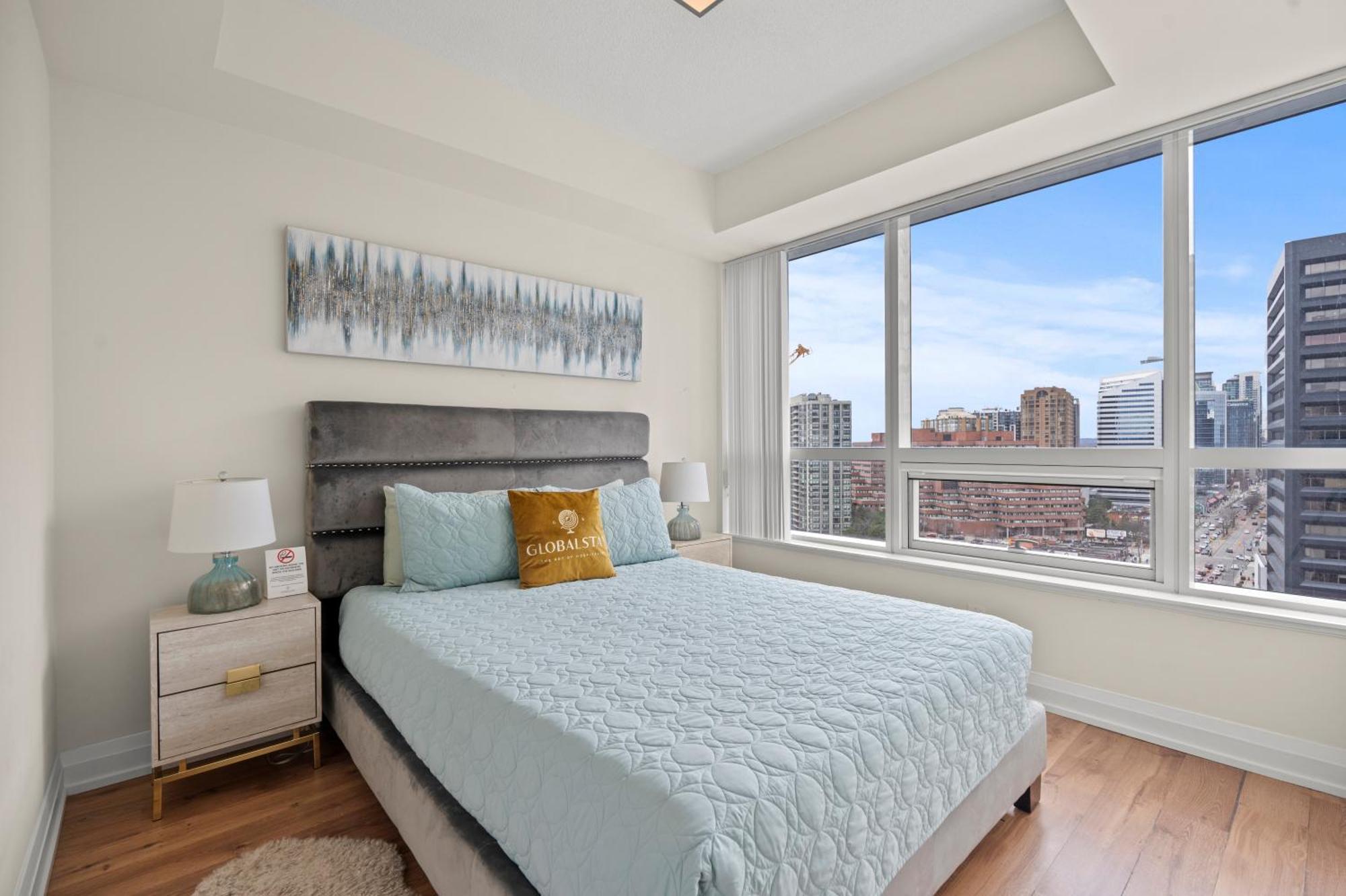 Globalstay Modern Apartments In North York Skyscraper Торонто Екстериор снимка